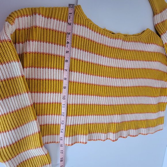 Free People Bateau Neck Striped Cropped Midriff L/S  Sweater Size XS Gold Beige - Picture 4 of 12